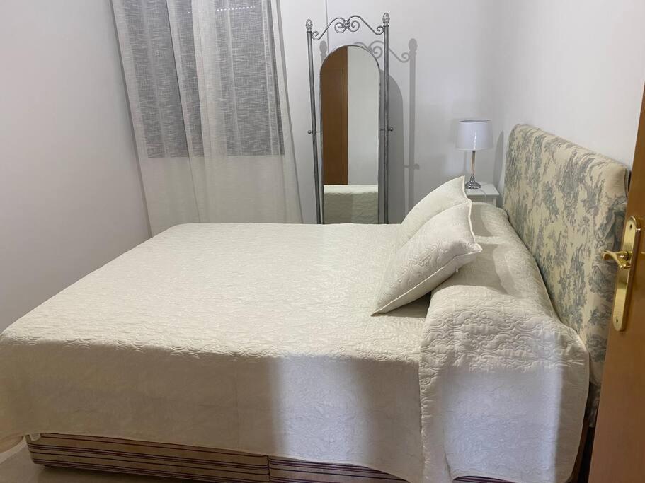 Central Estepona 3 Bed Apt With Pool And Parking Exterior photo