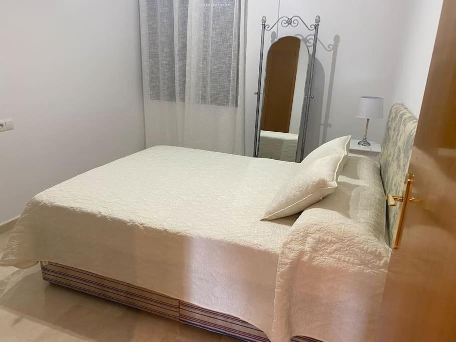 Central Estepona 3 Bed Apt With Pool And Parking Exterior photo